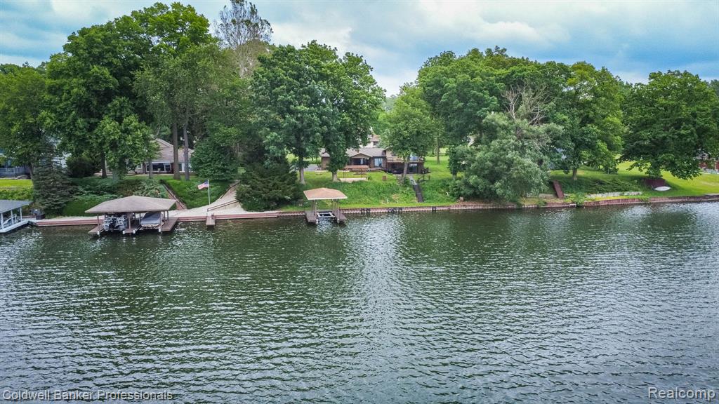 main property photo 64