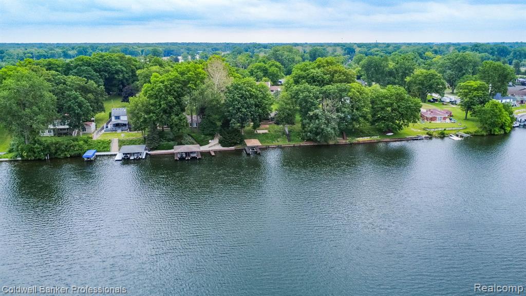 main property photo 65