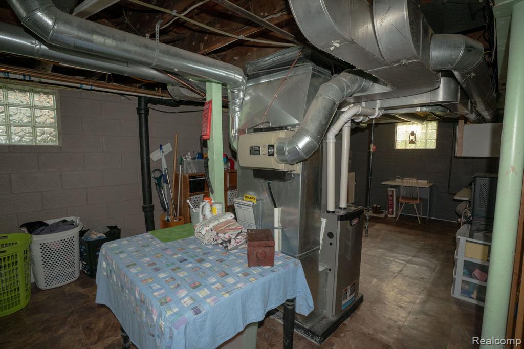 main property photo 50