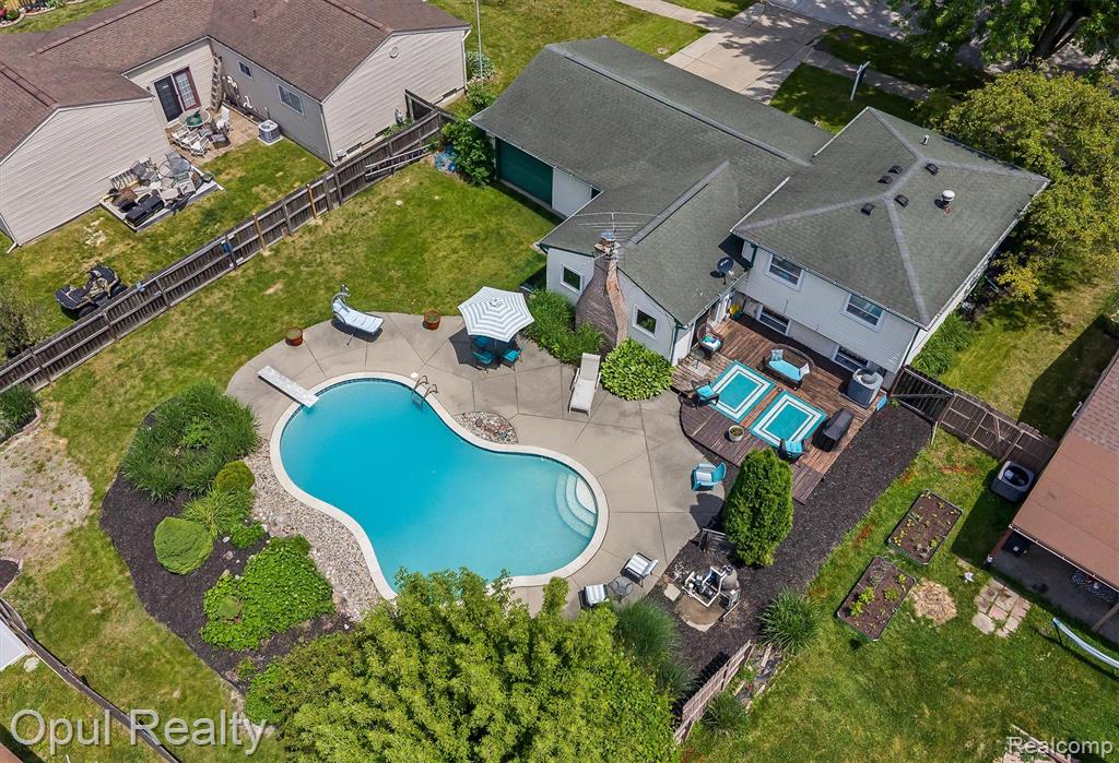 main property photo 29