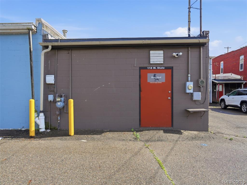 main property photo 13