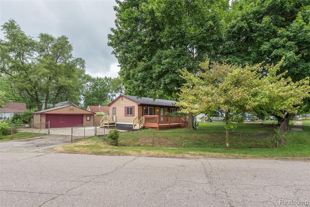 main property photo 5