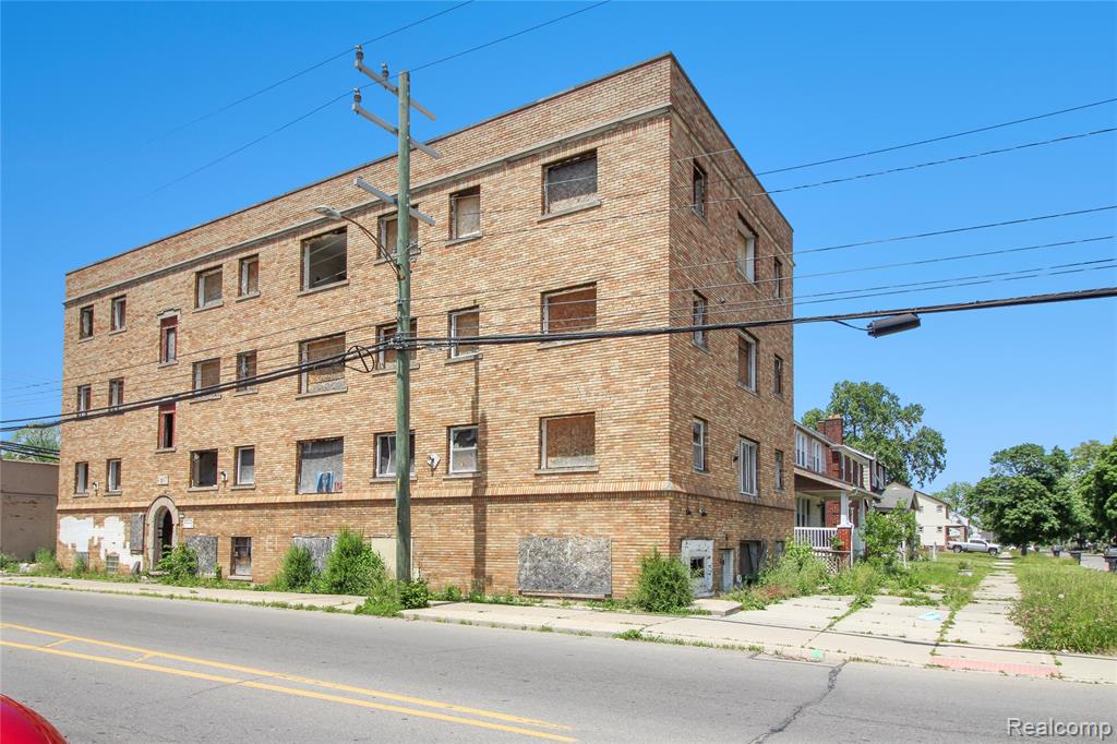 main property photo 33