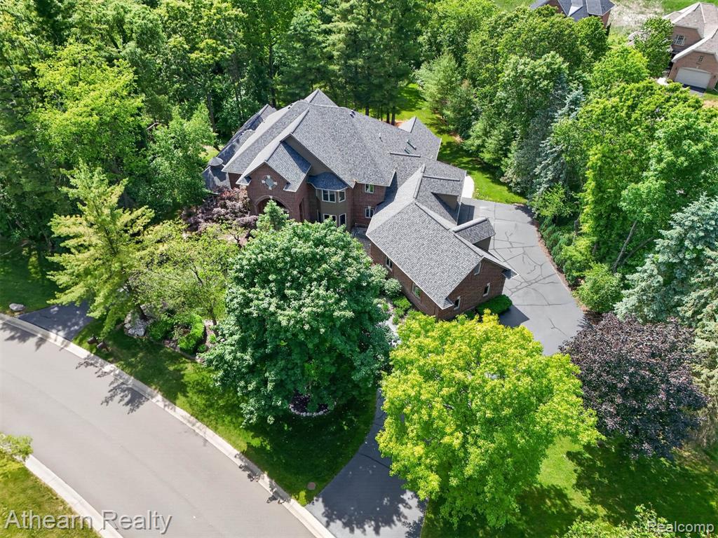 main property photo 15