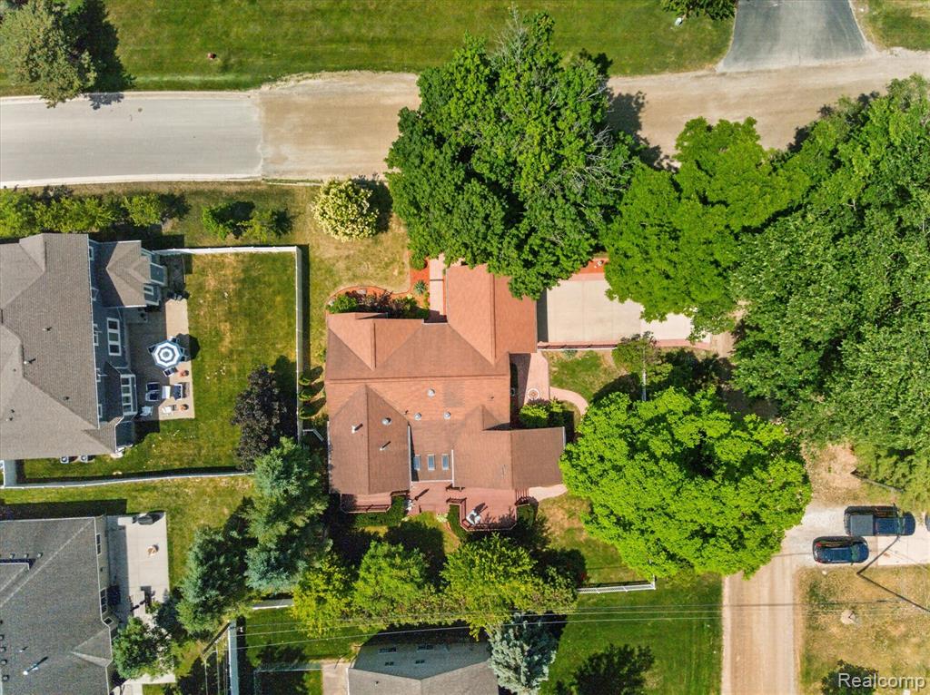 main property photo 67