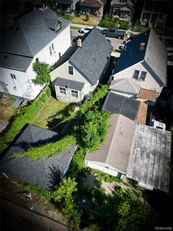 main property photo 23