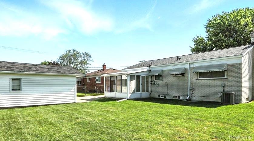 main property photo 17