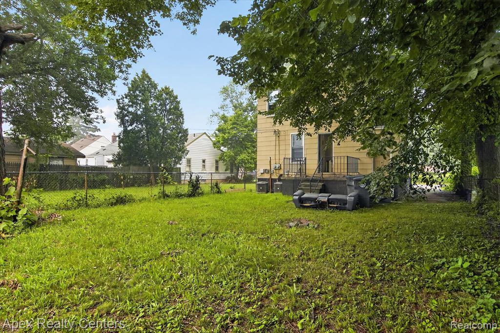 main property photo 50