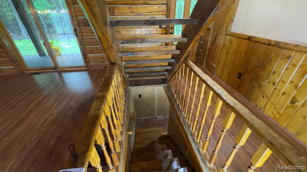 main property photo 30