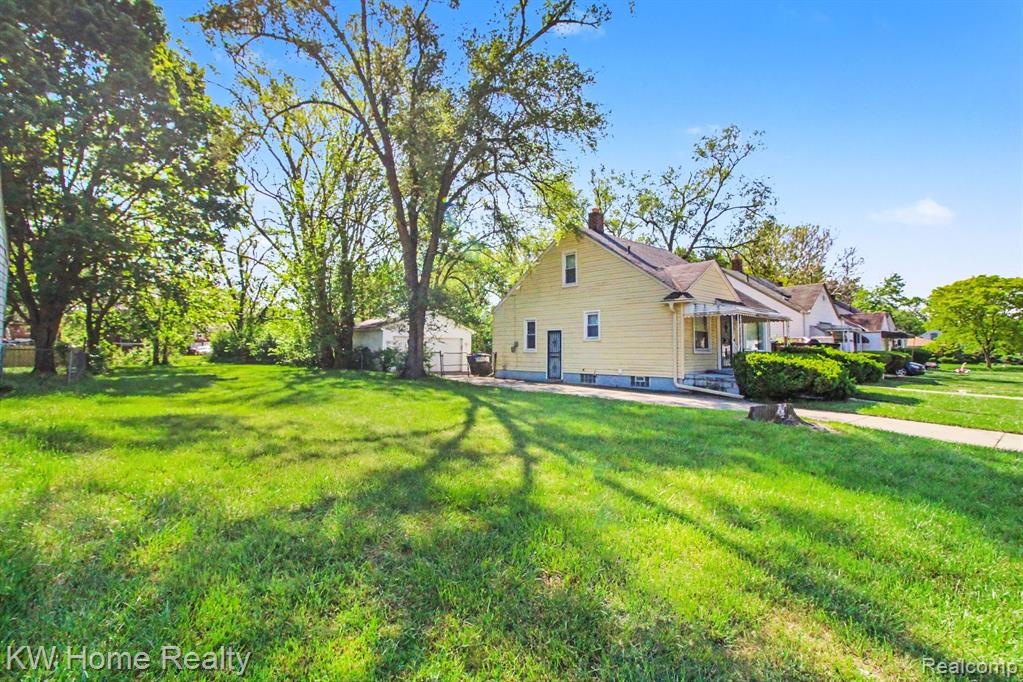 main property photo 15