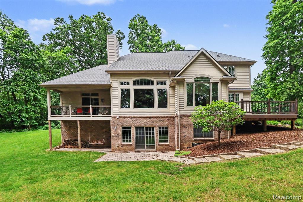 main property photo 2