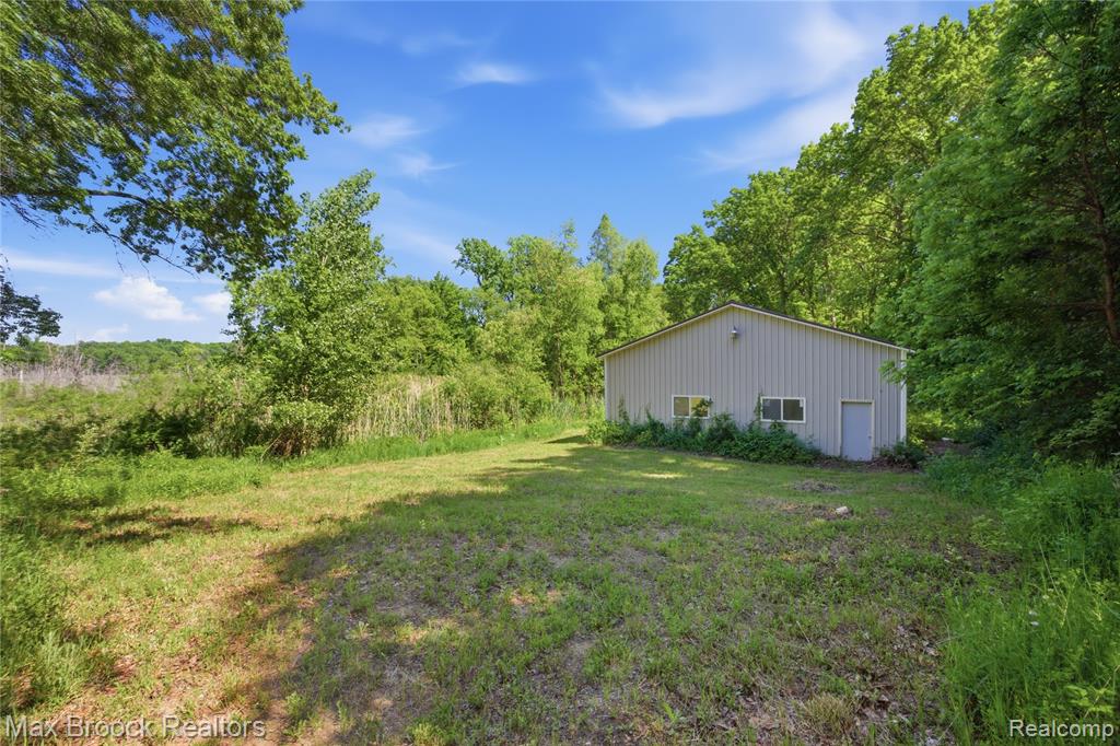 main property photo 43