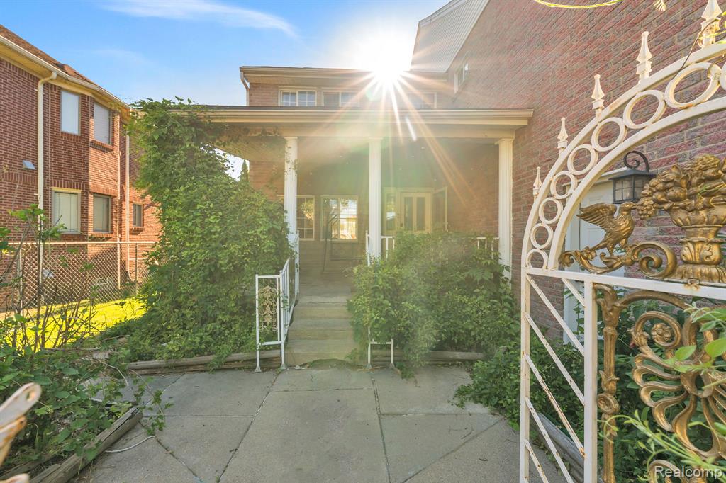 main property photo 6
