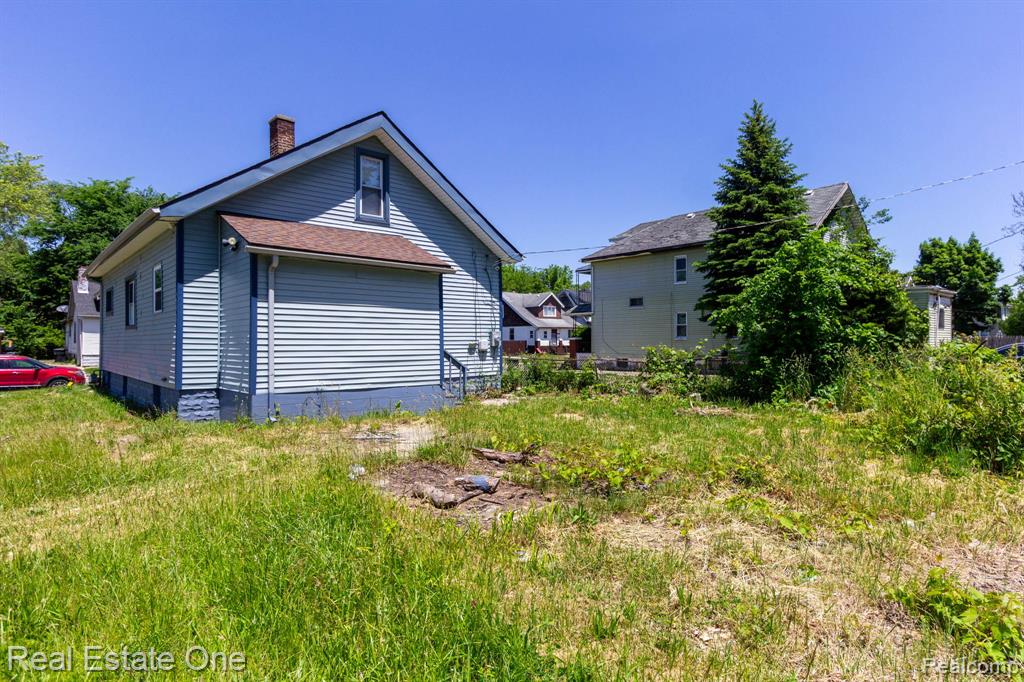 main property photo 24
