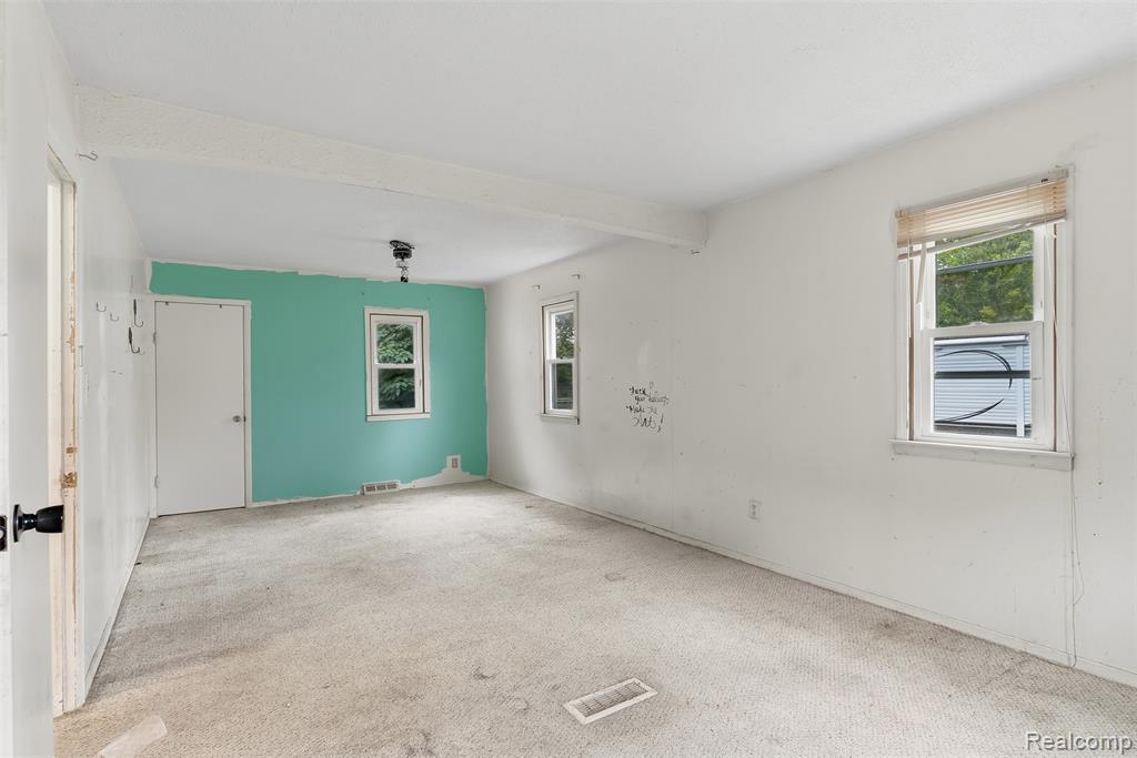 property viewer photo 10