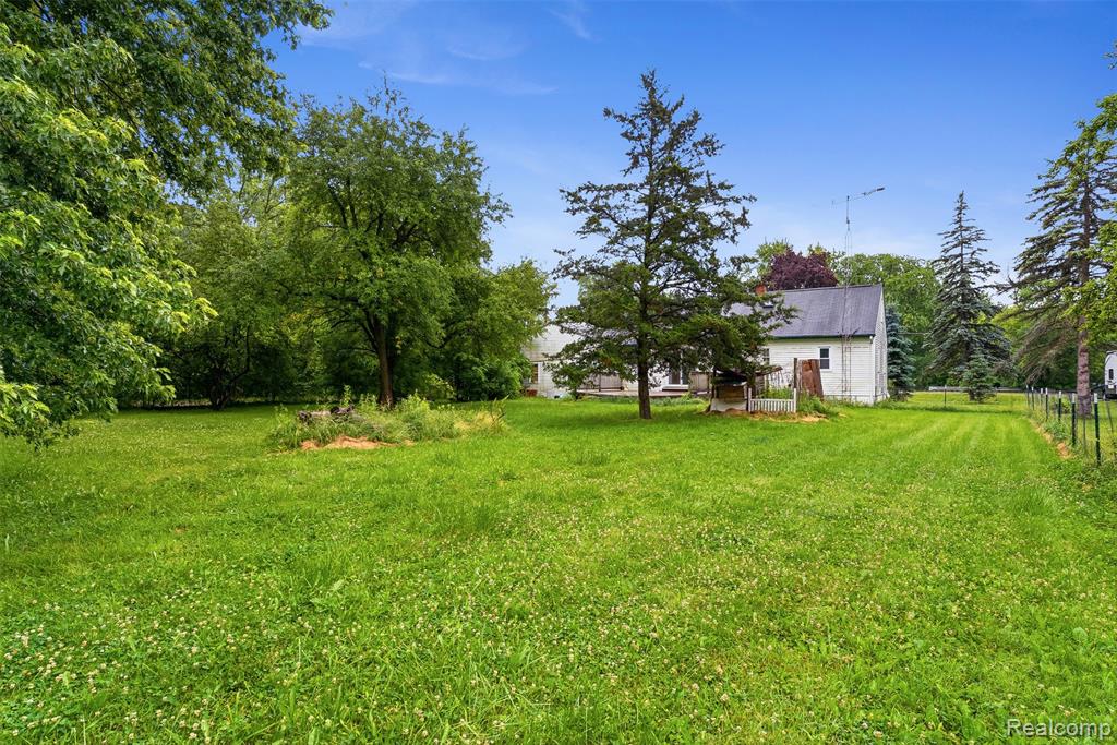 property viewer photo 26