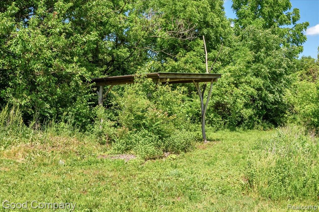 main property photo 12