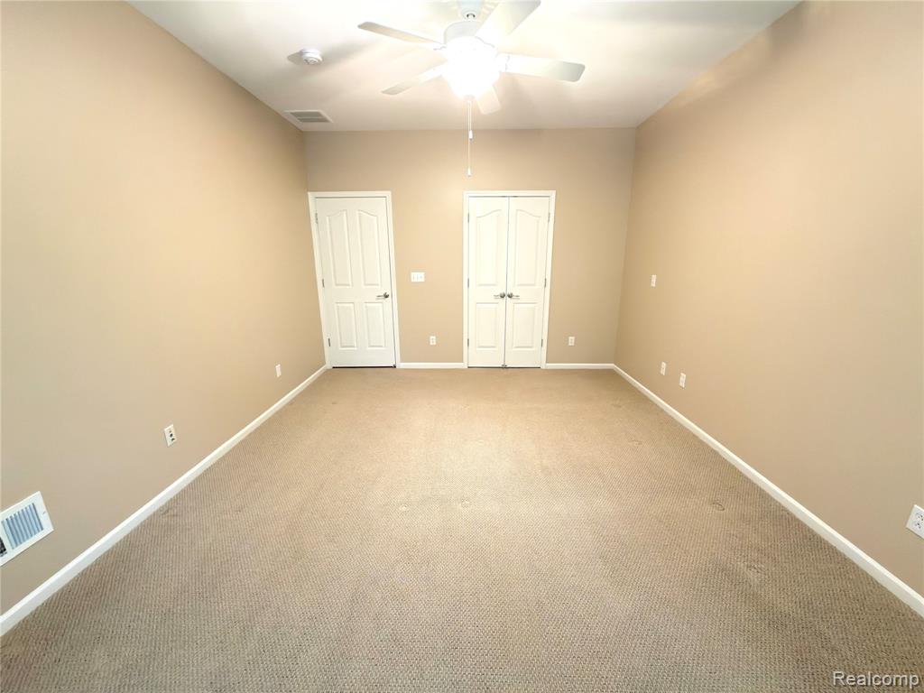 property viewer photo 15