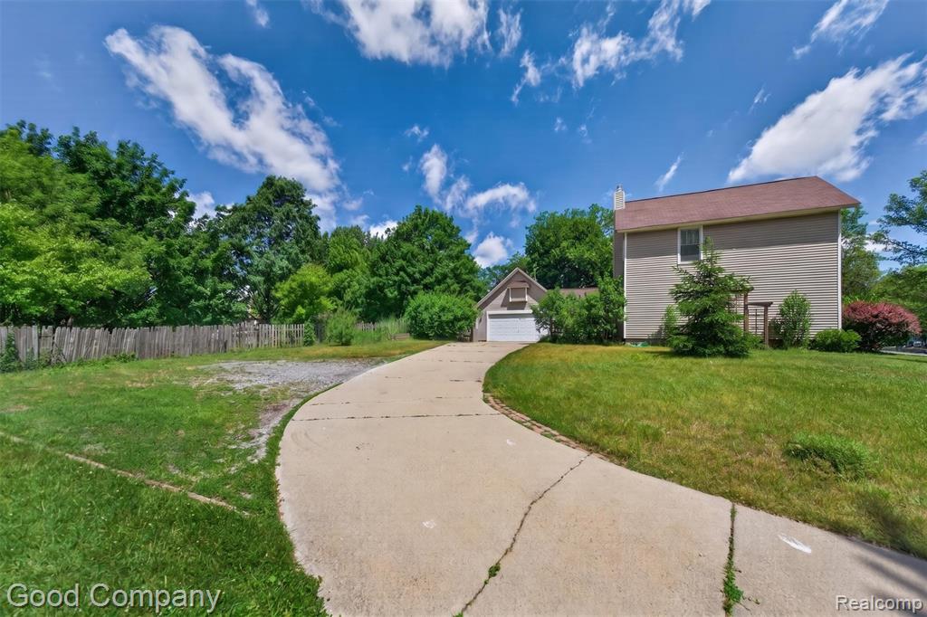 main property photo 39
