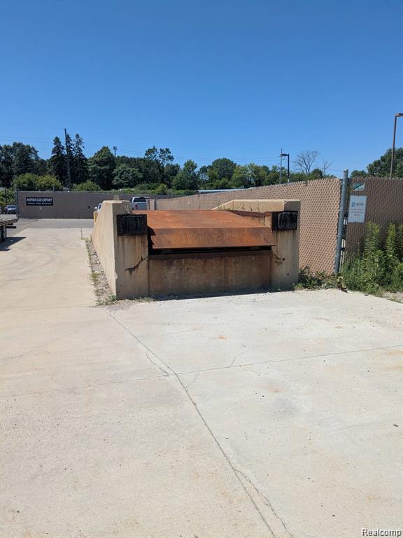 main property photo 18