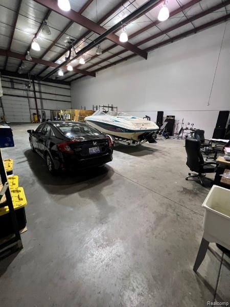 main property photo 9