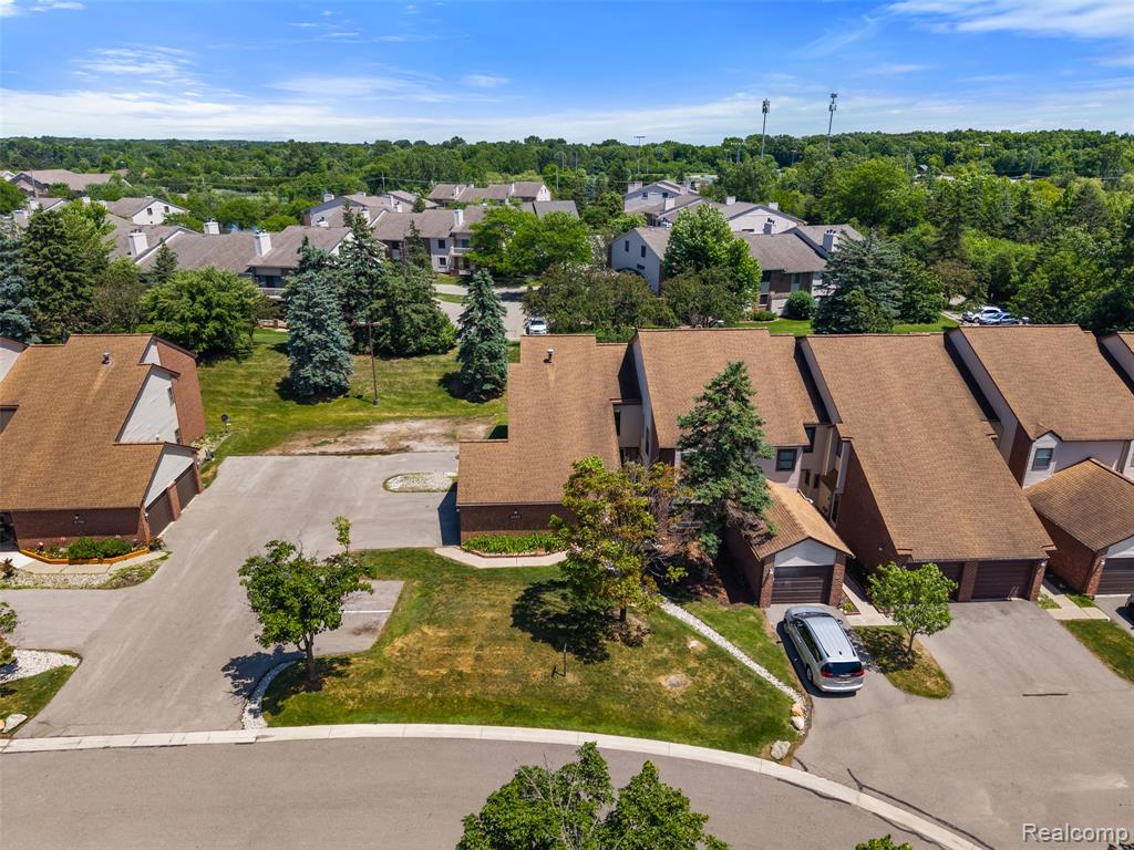 main property photo 37