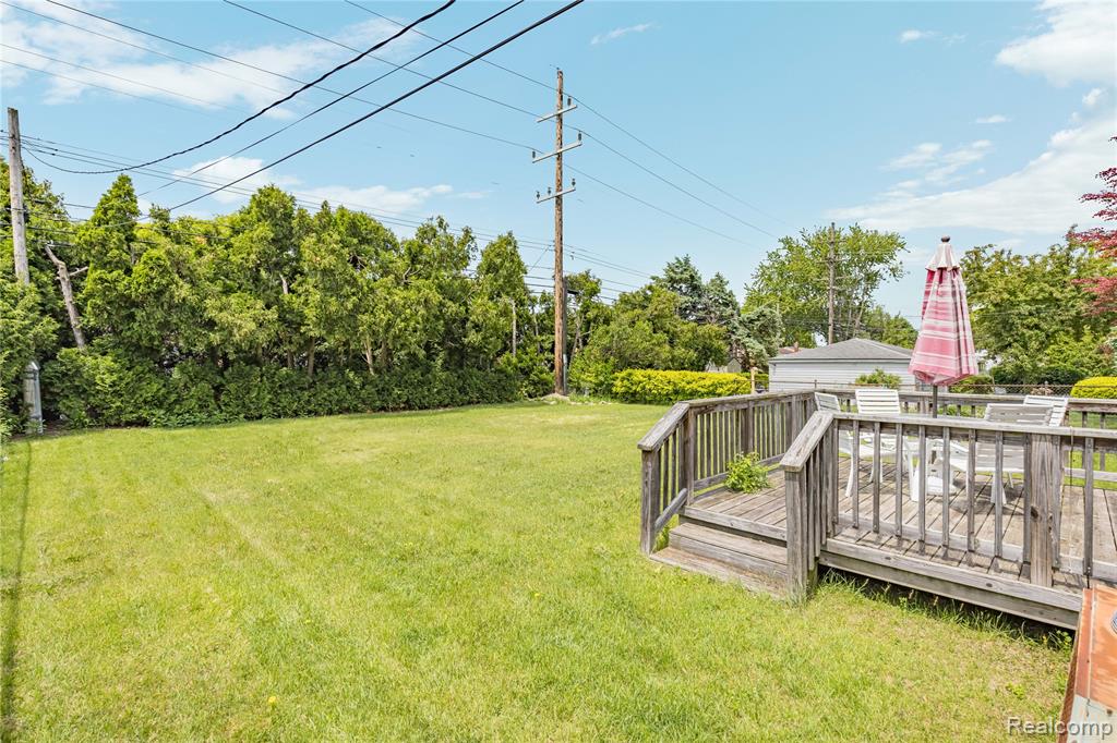 main property photo 34