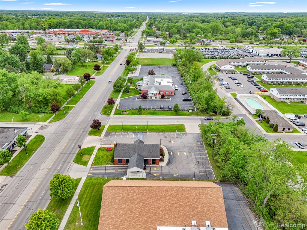 main property photo 48