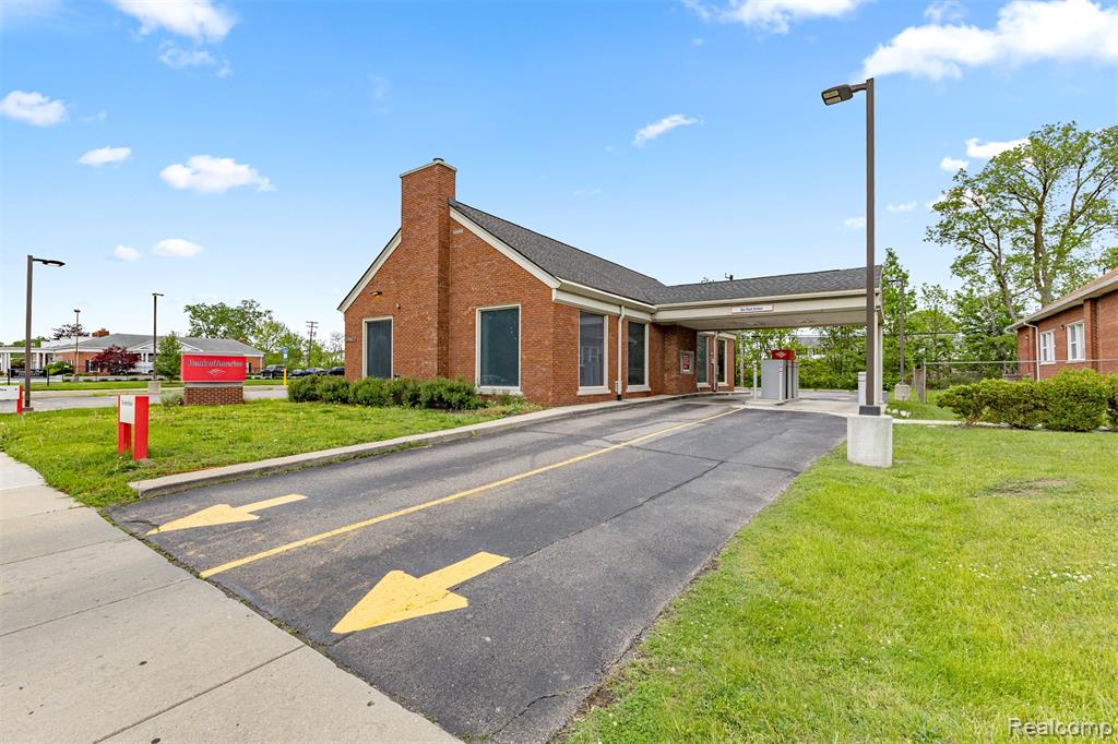 main property photo 9