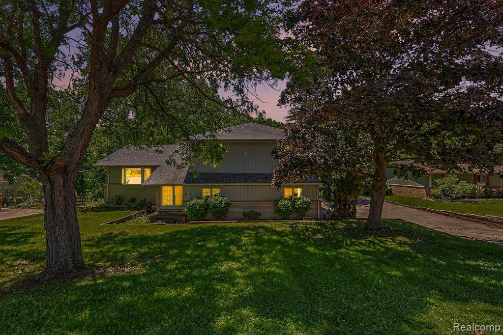 main property photo 42