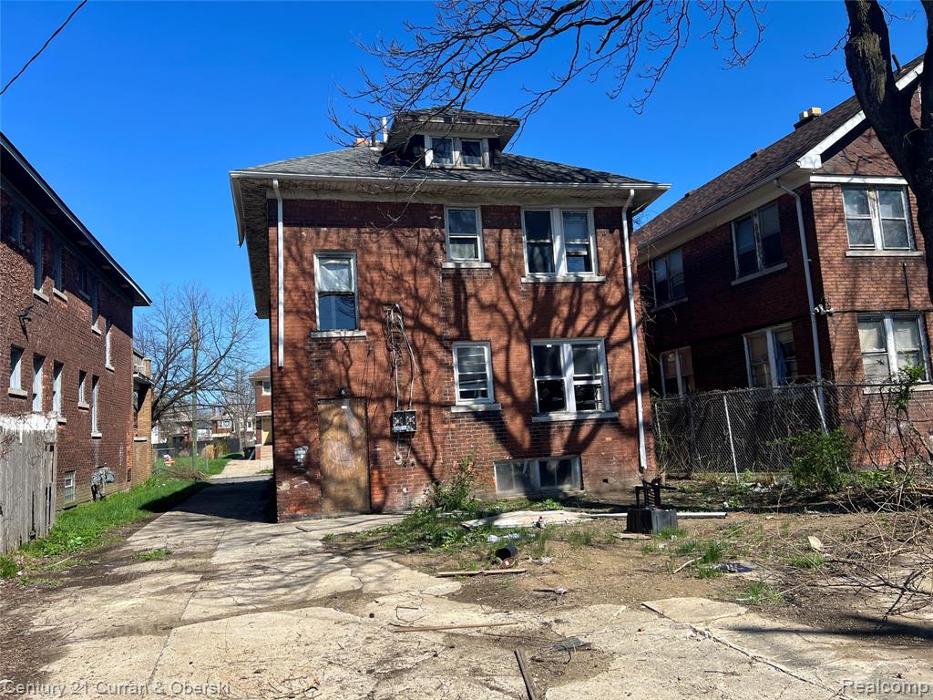 main property photo 3