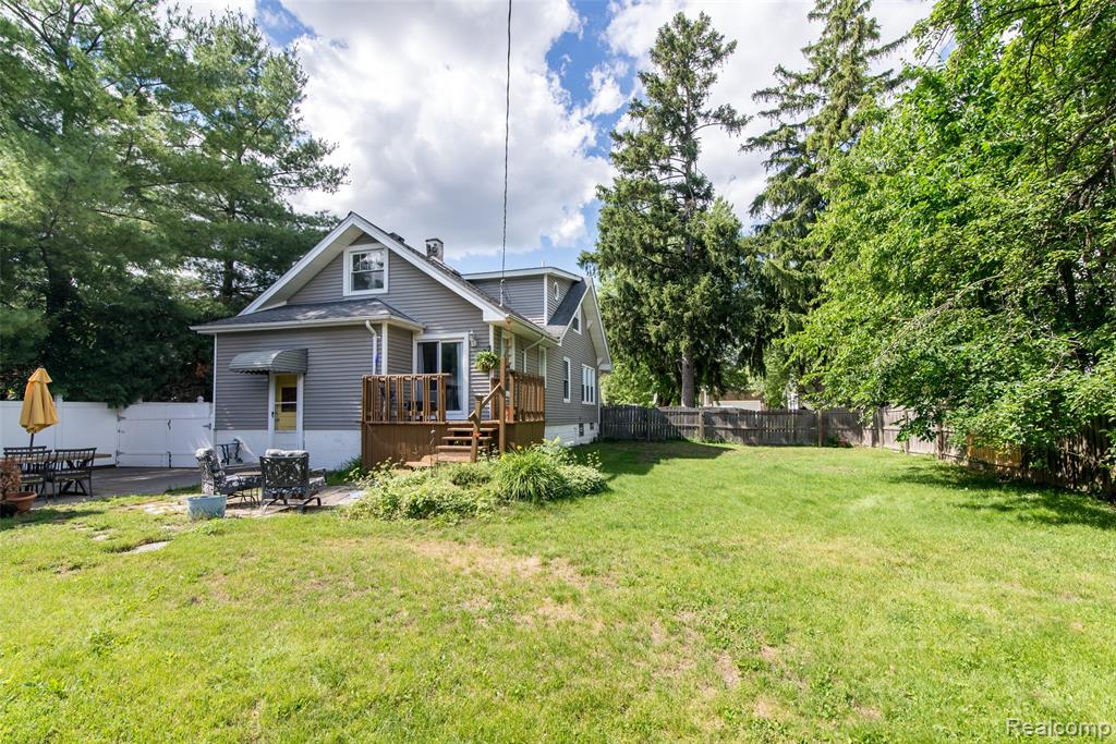 main property photo 7