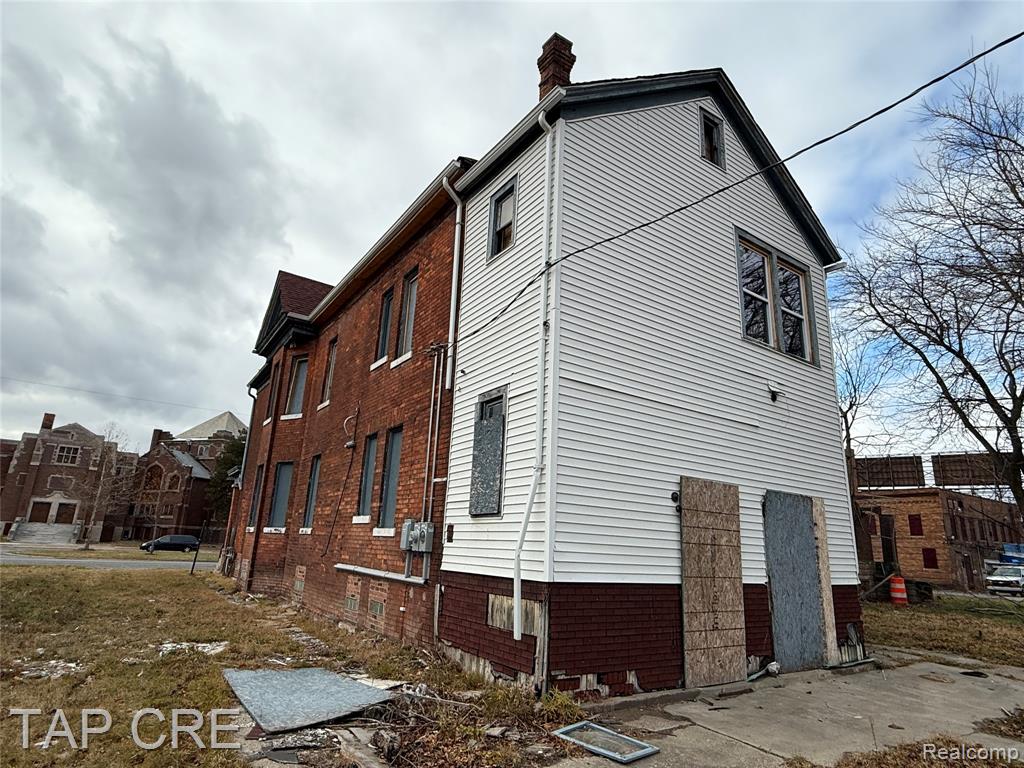 main property photo 2