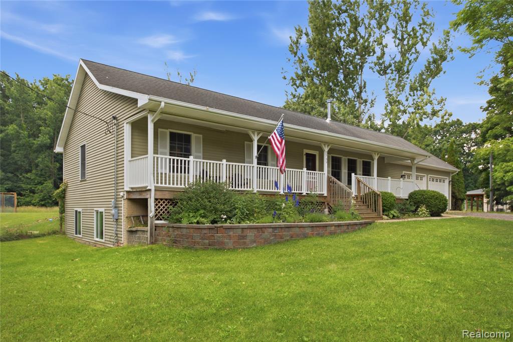 main property photo 25