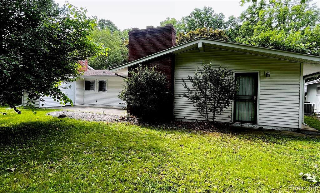 main property photo 18