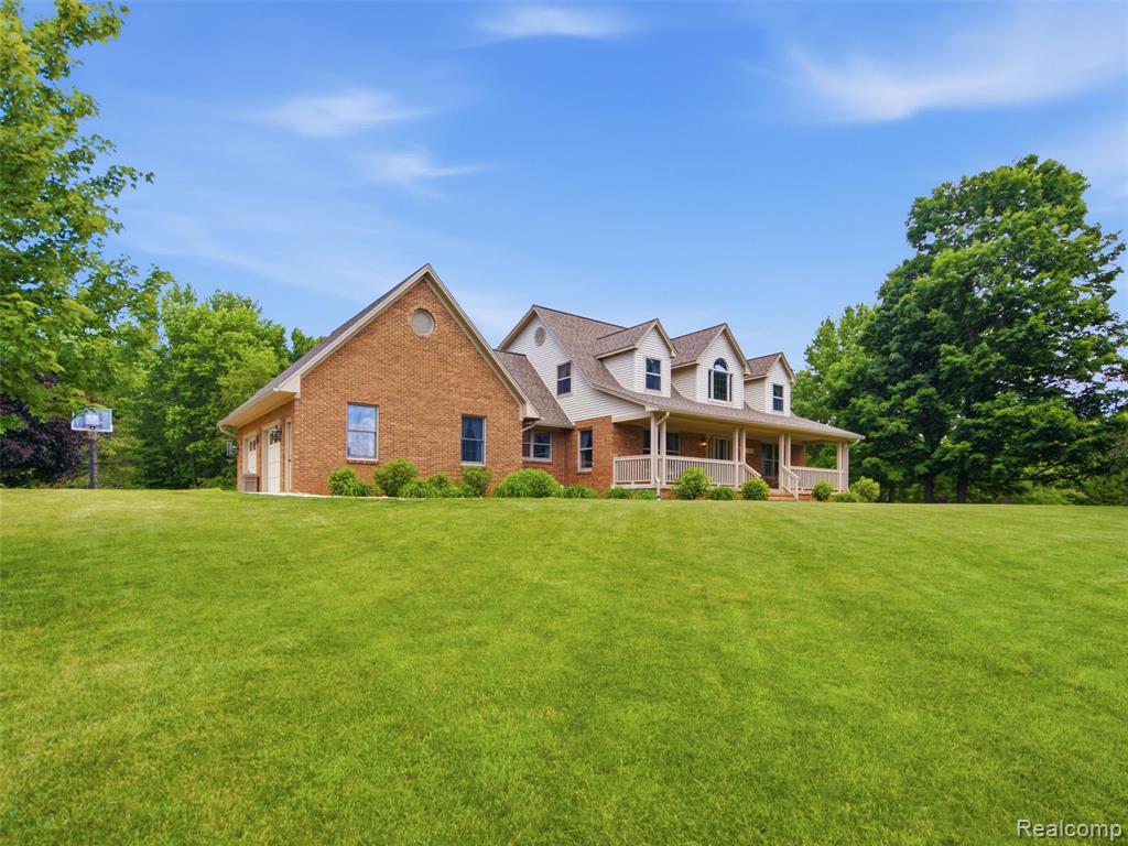 main property photo 3