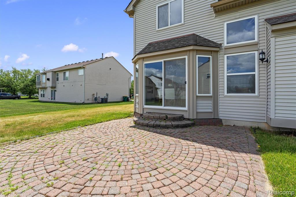 main property photo 29