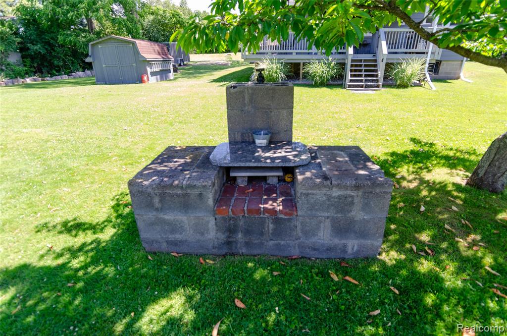 main property photo 37