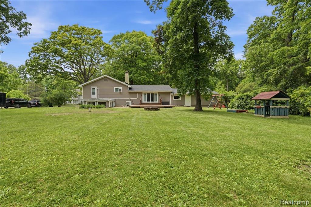 main property photo 45
