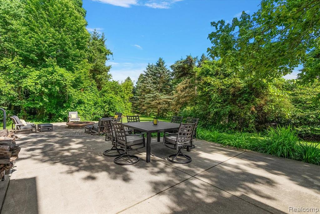 main property photo 46