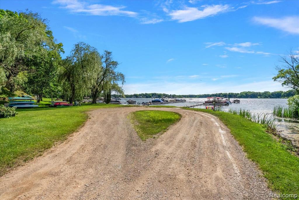 main property photo 49