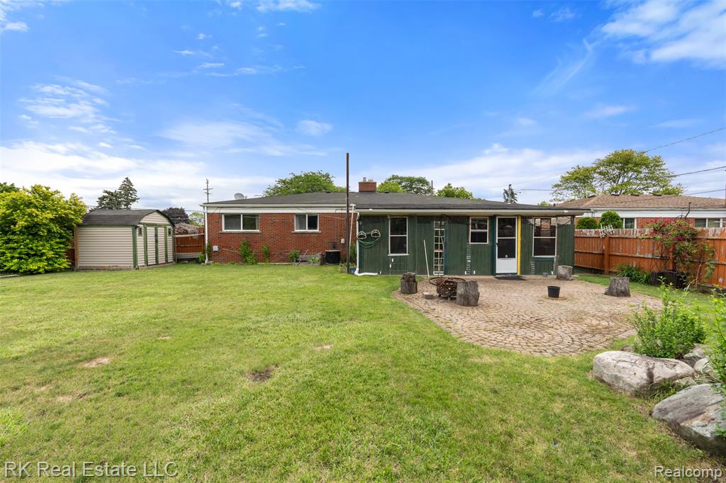 main property photo 39