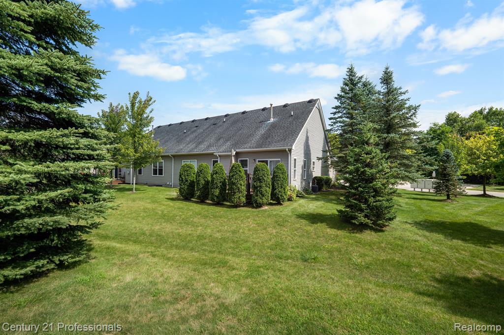 main property photo 38