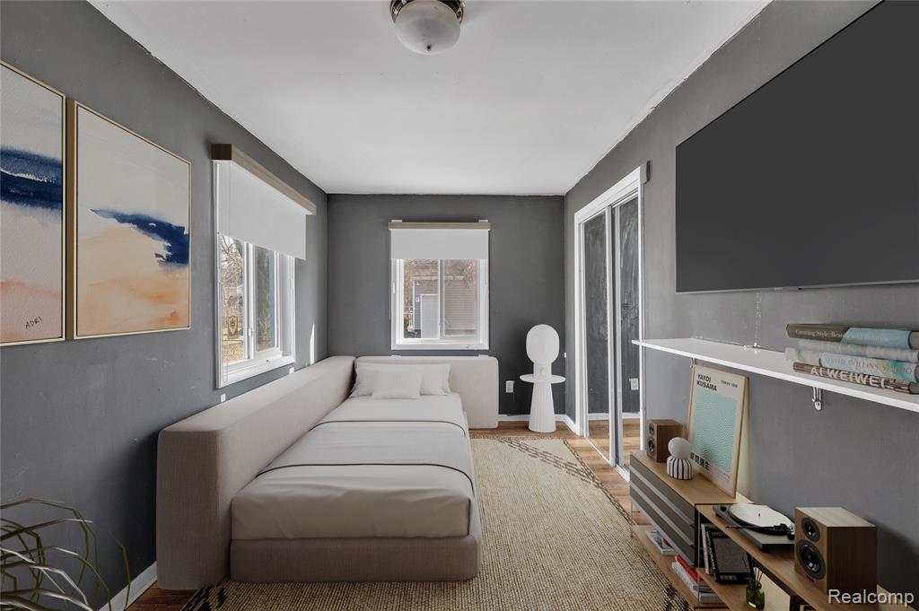 main property photo 17