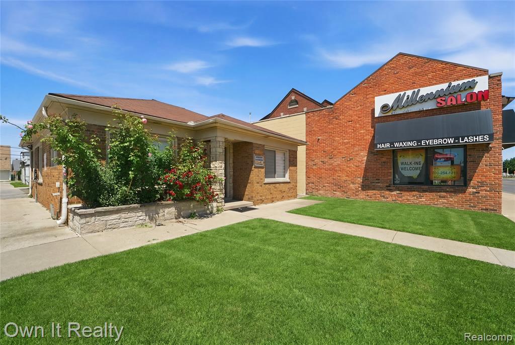 main property photo 28