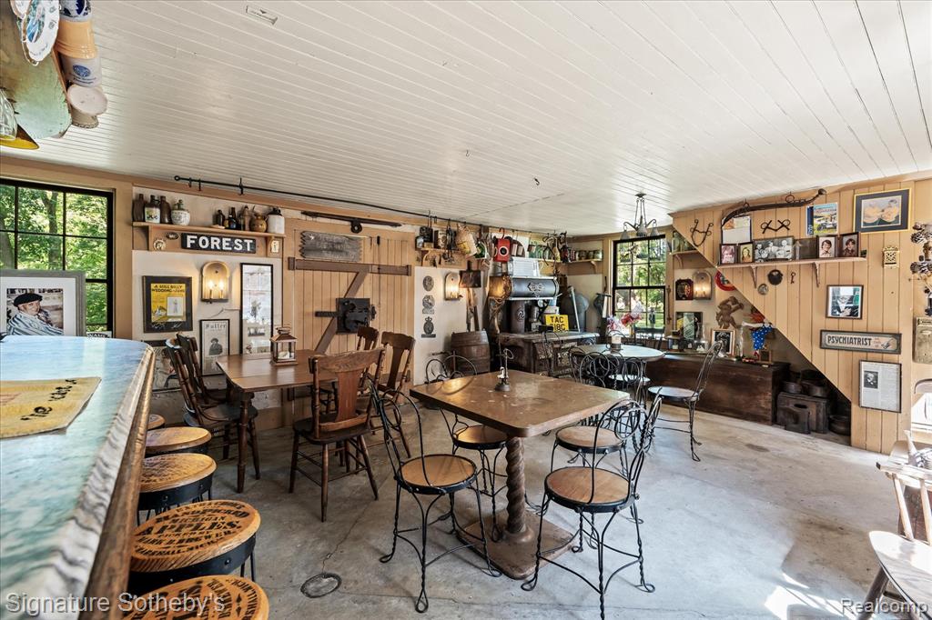 main property photo 61