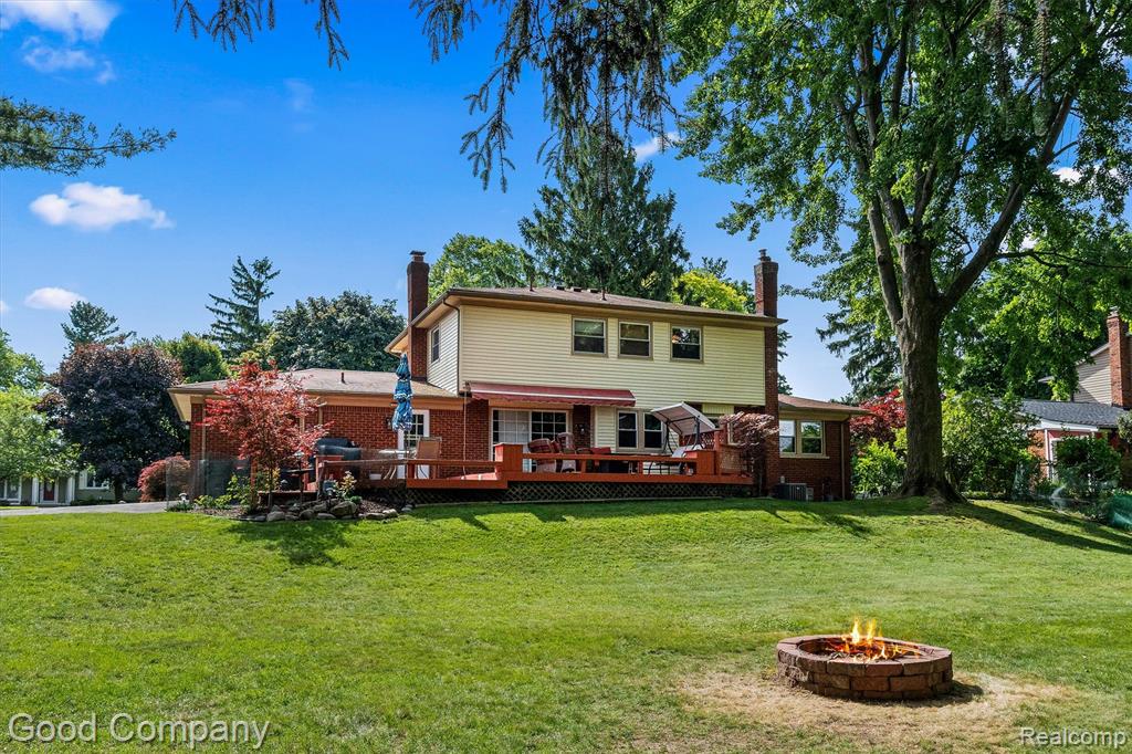 main property photo 23