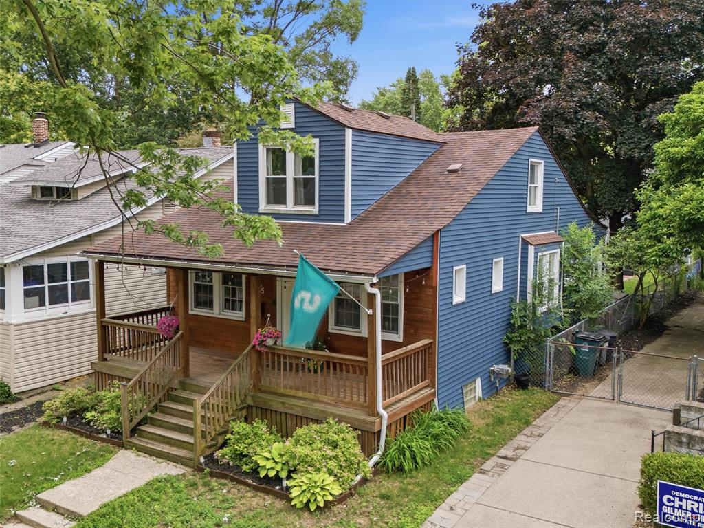 main property photo 38