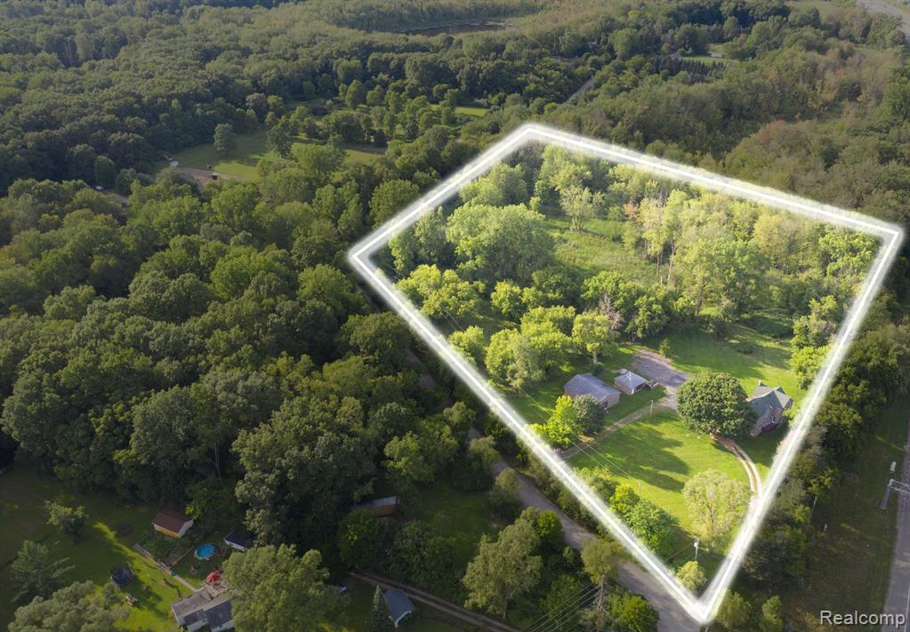 main property photo 21