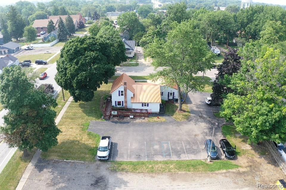 main property photo 30
